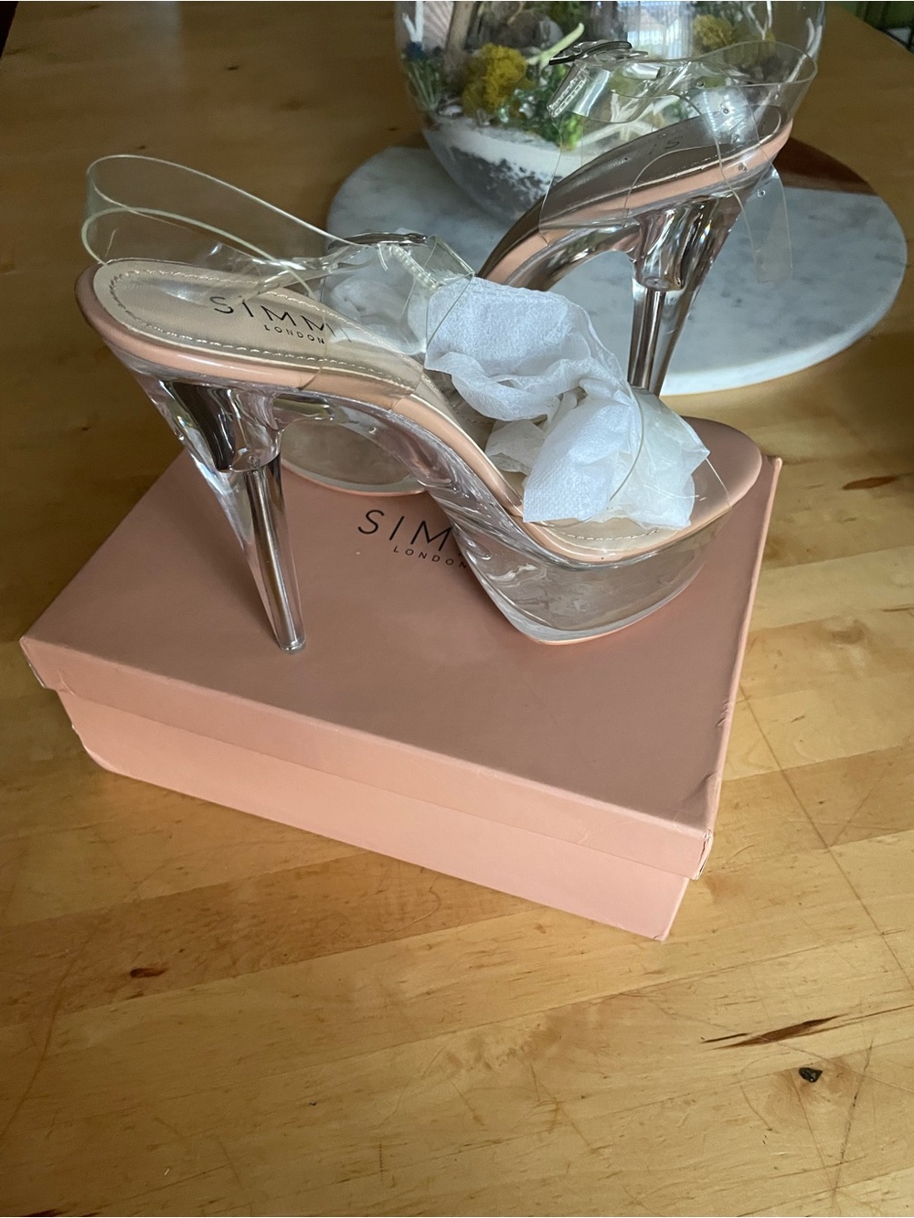 SIMMI London Clear Platform Heels. Women’s Size 9, Sleek & Sexy🤍🤍🤍